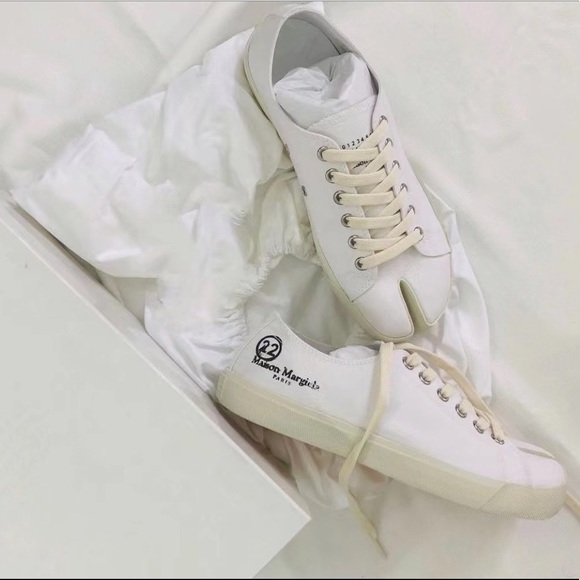 maison margiela split toe sneakers